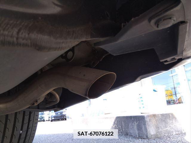Toyota VOXY 2015-07 382968-7