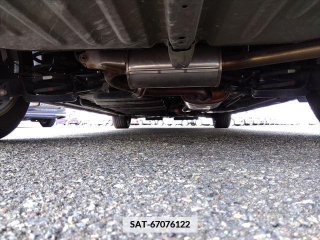Toyota VOXY 2015-07 382968-6