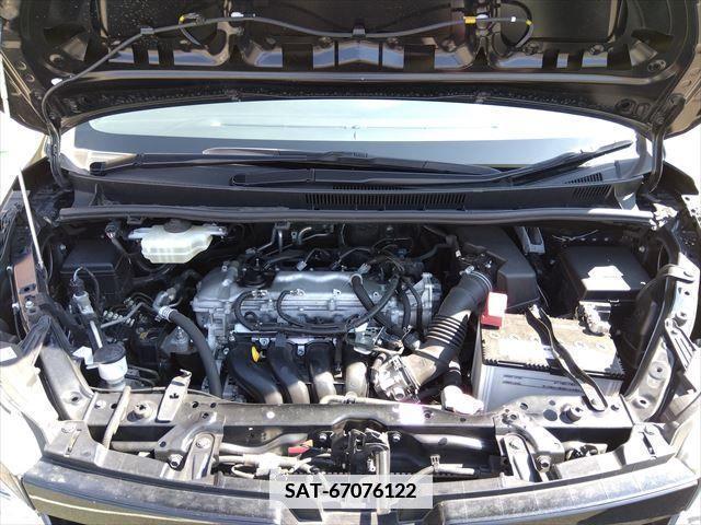 Toyota VOXY 2015-07 382968-29