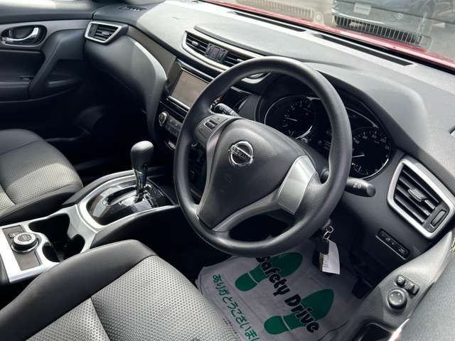 Nissan X-TRAIL 2015-06 5305-8