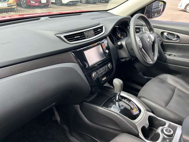 Nissan X-TRAIL 2015-06 5305-10