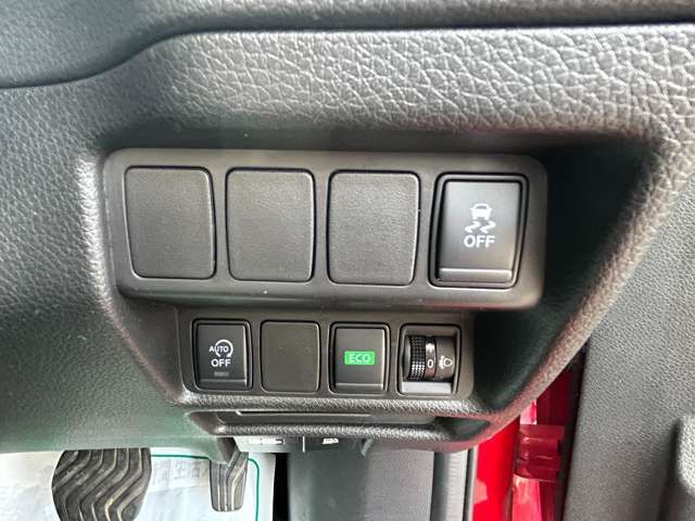 Nissan X-TRAIL 2015-06 5305-6