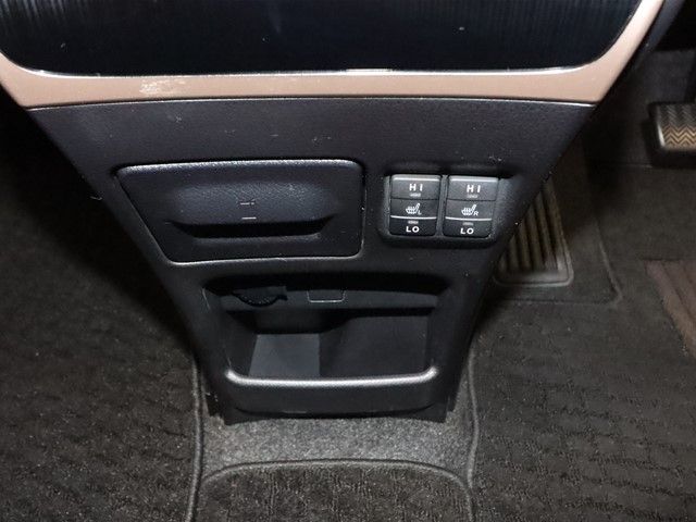 Toyota ESQUIRE 2016-03 9720-14