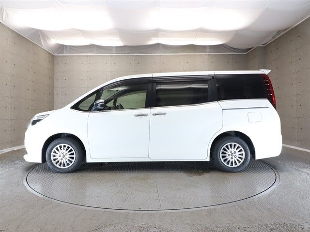 Toyota ESQUIRE 2016-03 9720-25
