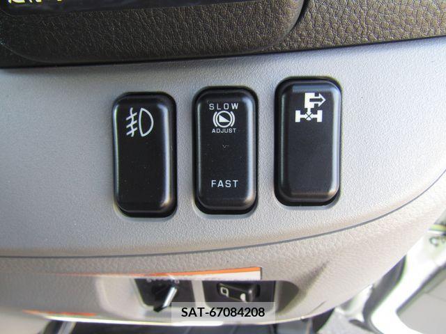 Mitsubishi CANTER 2023-10 294502-19