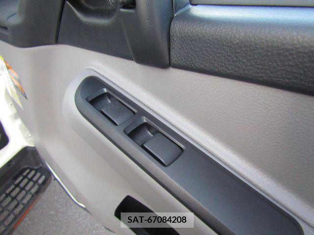 Mitsubishi CANTER 2023-10 294502-22