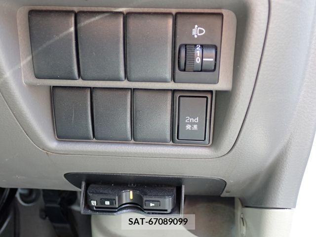 Suzuki EVERY 2019-03 217118-11