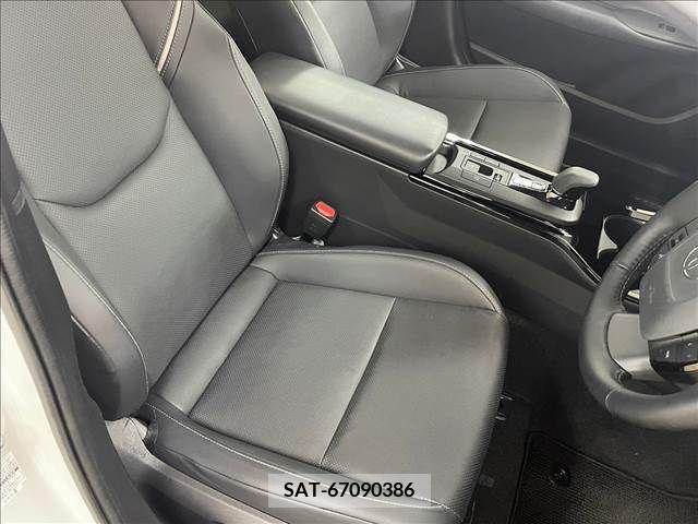 Toyota PRIUS 2023-03 222851-10