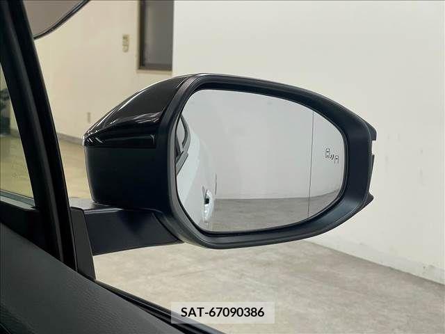 Toyota PRIUS 2023-03 222851-1