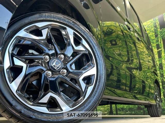 Honda N BOX CUSTOM 2018-01 364871-13