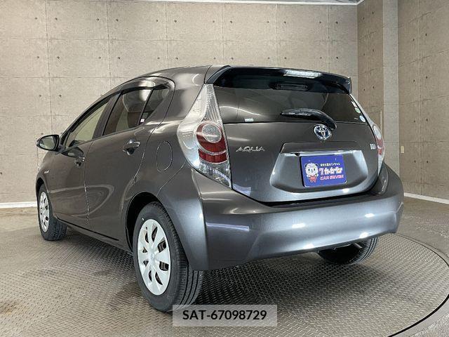 Toyota AQUA 2012-11 314118-2