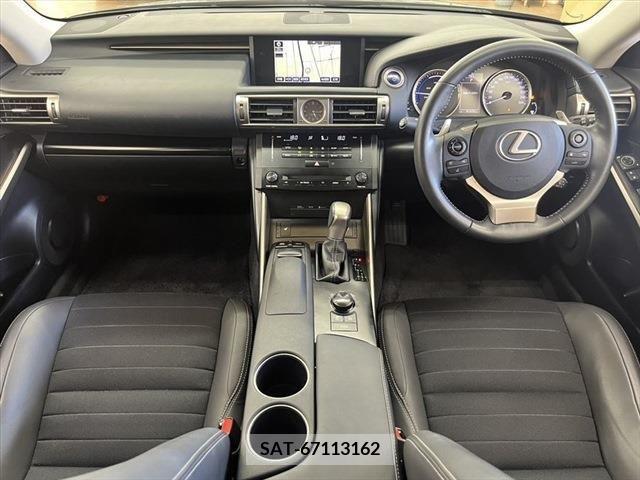 Lexus IS 2013-10 362835-1
