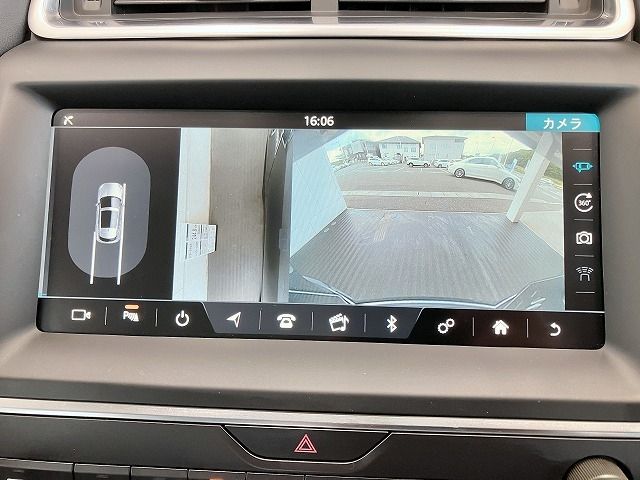 Jaguar E-PACE 2018-09 6244-14