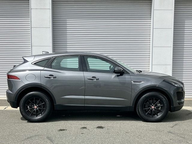 Jaguar E-PACE 2018-09 6244-17