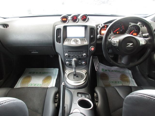 Nissan FAIRLADY Z 2009-01 2077-12