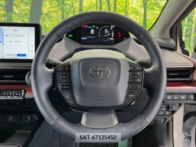 Toyota PRIUS 2023-02 377971-11