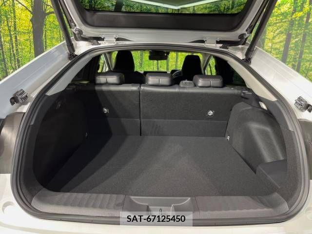 Toyota PRIUS 2023-02 377971-10