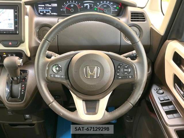 Honda N BOX 2021-03 348078-11