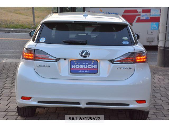 Lexus CT 2011-11 221845-5