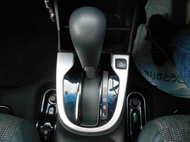 Honda FIT 2013-11 12838-17