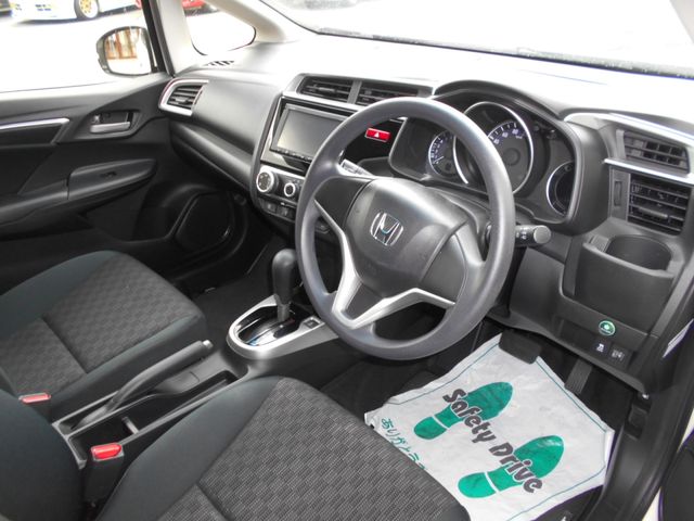 Honda FIT 2013-11 12838-9