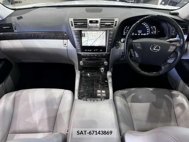 Lexus LS 2011-04 388342-16