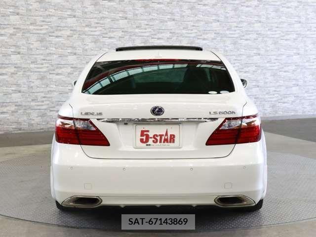 Lexus LS 2011-04 388342-12