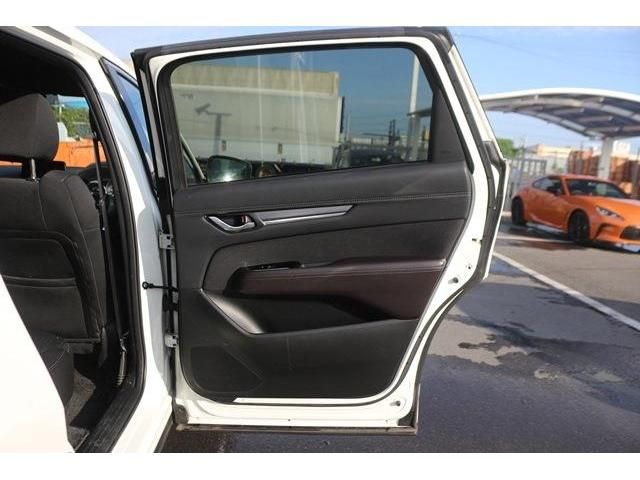 Mazda CX-8 2017-11 9512-10
