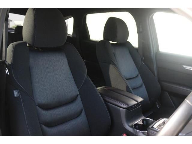 Mazda CX-8 2017-11 9512-12