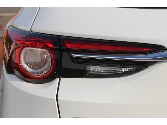Mazda CX-8 2017-11 9512-6