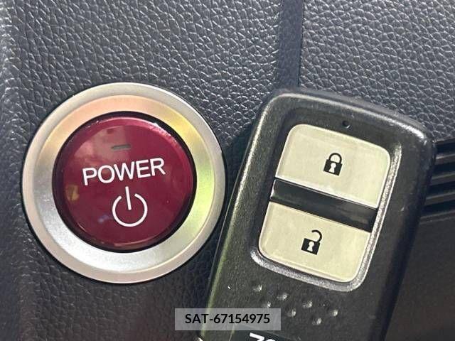 Honda FIT HYBRID 2016-12 224118-7