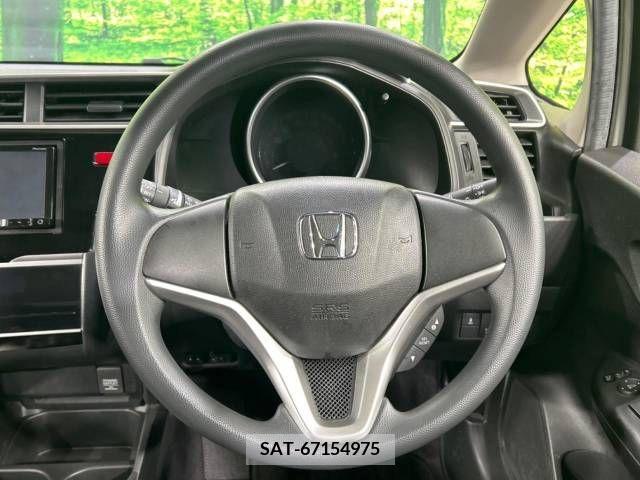 Honda FIT HYBRID 2016-12 224118-11