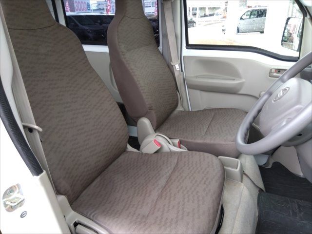 Nissan CLIPPER 2018-03 21160-8
