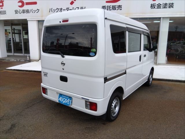 Nissan CLIPPER 2018-03 21160-2