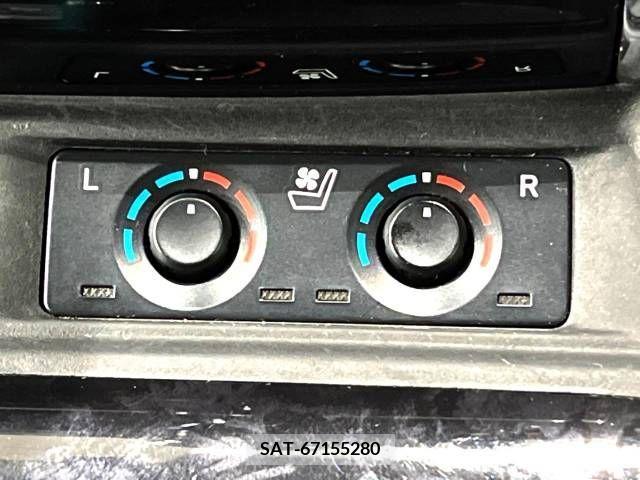 Toyota ALPHARD 2019-12 337466-11
