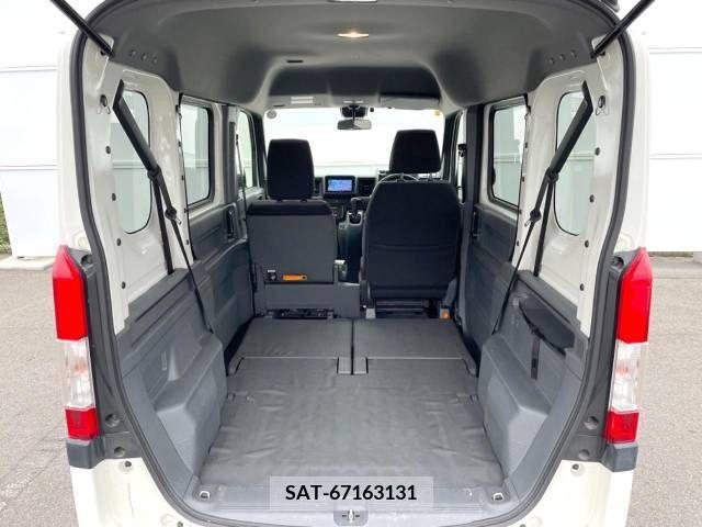 Honda N-VAN 2018-09 307941-11