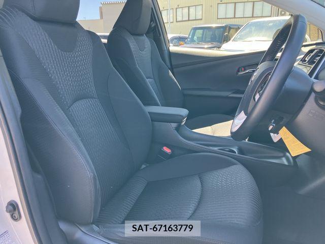 Toyota PRIUS 2017-09 347451-21