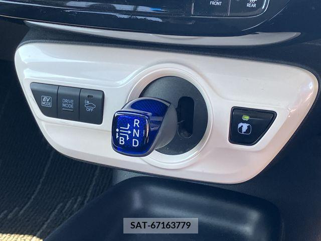 Toyota PRIUS 2017-09 347451-20