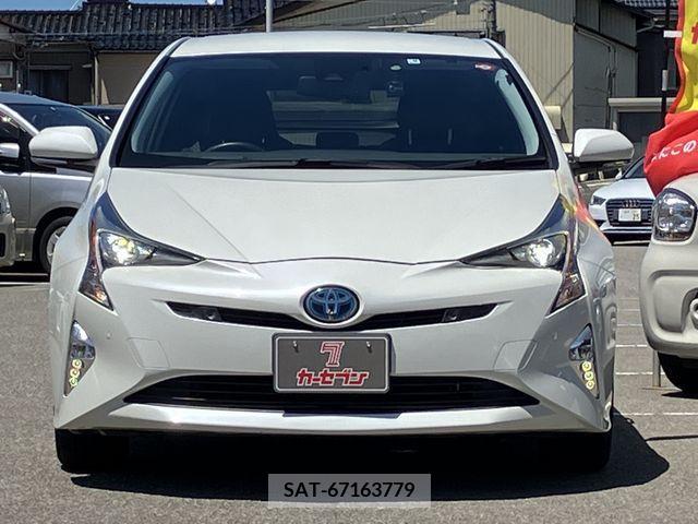 Toyota PRIUS 2017-09 347451-2