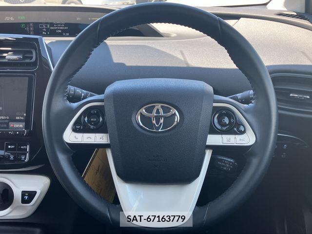 Toyota PRIUS 2017-09 347451-12