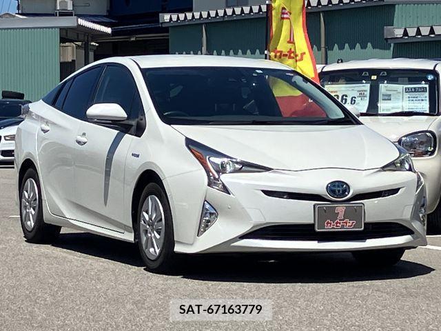 Toyota PRIUS 2017-09 347451-3
