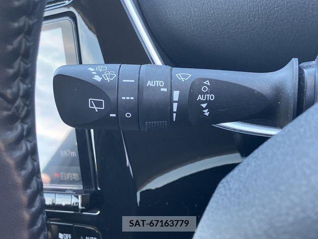 Toyota PRIUS 2017-09 347451-17