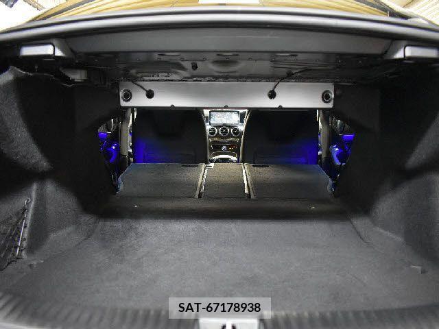 Amg C-CLASS 2019-04 291870-17