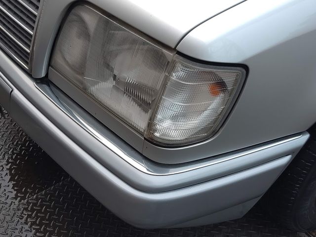 Mercedes Benz E-CLASS 1995-02 2101-6