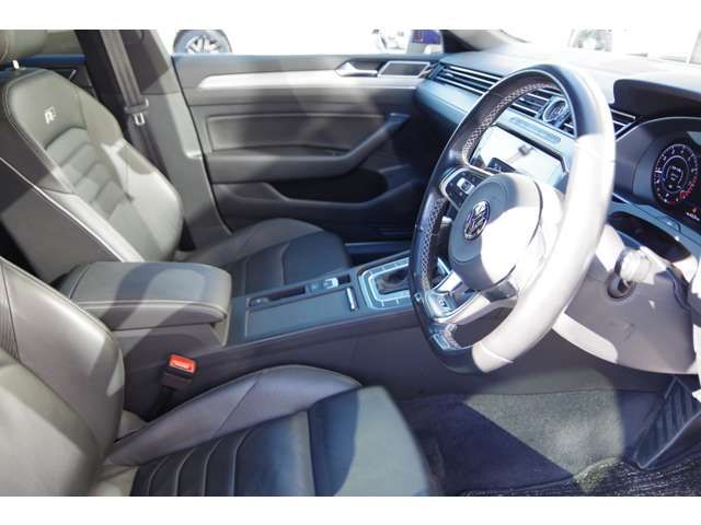 VolksWagen ARTEON 2019-05 2477-3