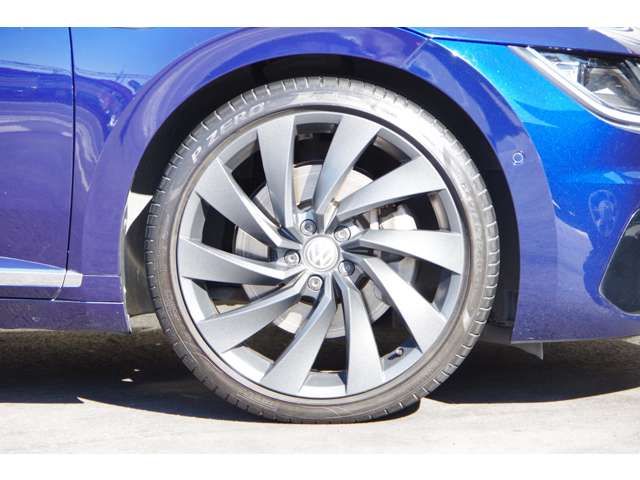 VolksWagen ARTEON 2019-05 2477-16