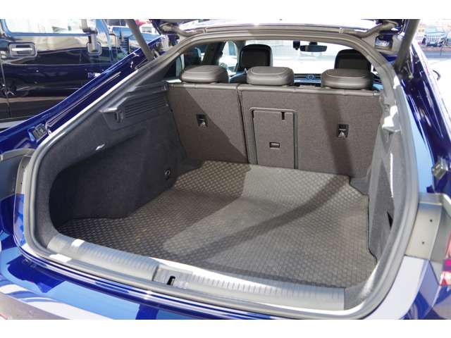 VolksWagen ARTEON 2019-05 2477-15
