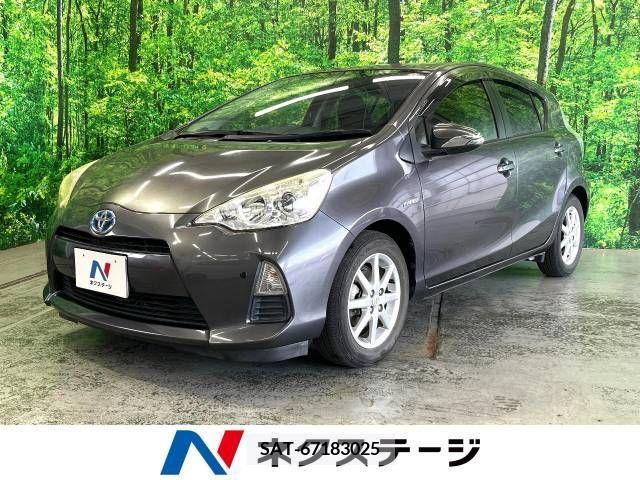 Toyota AQUA 2012-05 352788-0