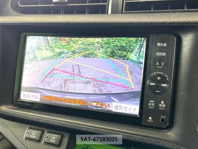 Toyota AQUA 2012-05 352788-4