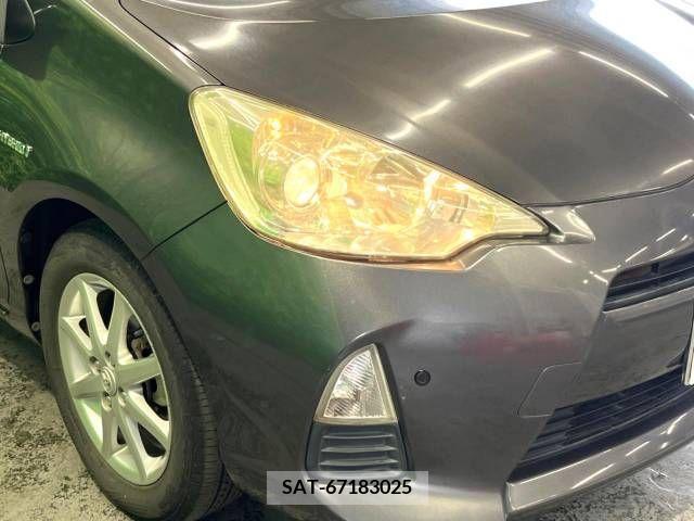 Toyota AQUA 2012-05 352788-12